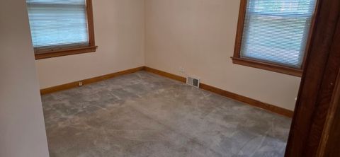 Tiny photo for 9525 W Oak Place, Des Plaines, IL 60016 (MLS # 12488793)
