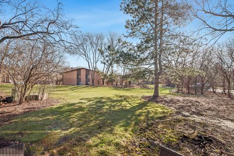 Tiny photo for 5938 Meadow Drive #151-F, Lisle, IL 60532 (MLS # 12594228)