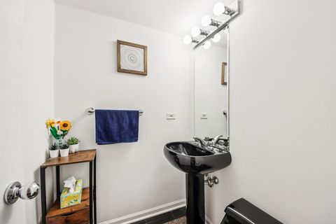 Tiny photo for 5938 Meadow Drive #151-F, Lisle, IL 60532 (MLS # 12594228)