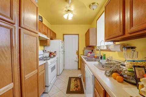 Tiny photo for 8008 S Ridgeland Avenue #2A, Chicago, IL 60617 (MLS # 12721510)