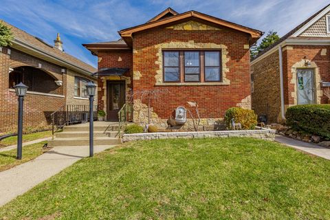 Photo of 3739 Wenonah Avenue, Berwyn, IL 60402 (MLS # 12618983)