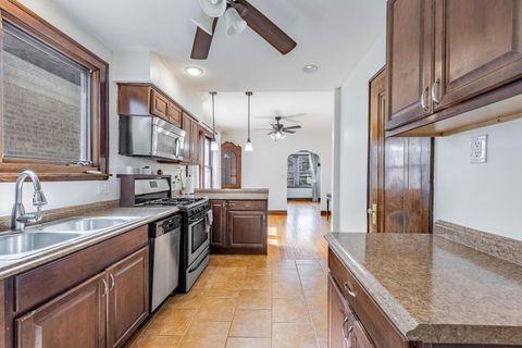 Tiny photo for 3739 Wenonah Avenue, Berwyn, IL 60402 (MLS # 12618983)