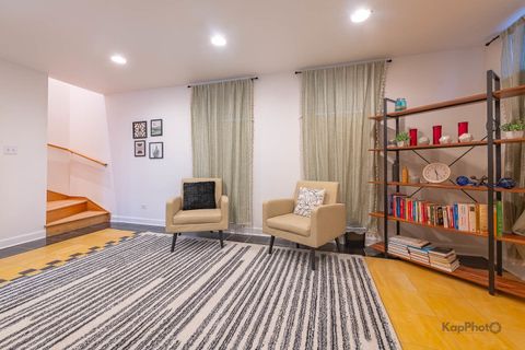 Tiny photo for 2843 S Wells Street #1E, Chicago, IL 60616 (MLS # 12585676)