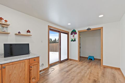 Tiny photo for 2021 W Spring Ridge Drive, Arlington Heights, IL 60004 (MLS # 12552611)