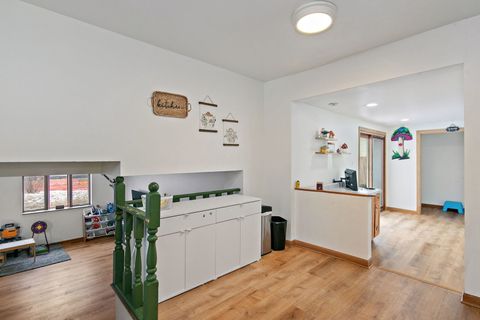 Tiny photo for 2021 W Spring Ridge Drive, Arlington Heights, IL 60004 (MLS # 12552611)