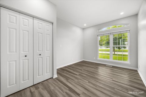 Tiny photo for 427 Barnaby Drive, Oswego, IL 60543 (MLS # 12662117)
