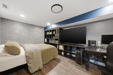 Tiny photo for 5801 N Kenton Avenue, Chicago, IL 60646 (MLS # 12640811)