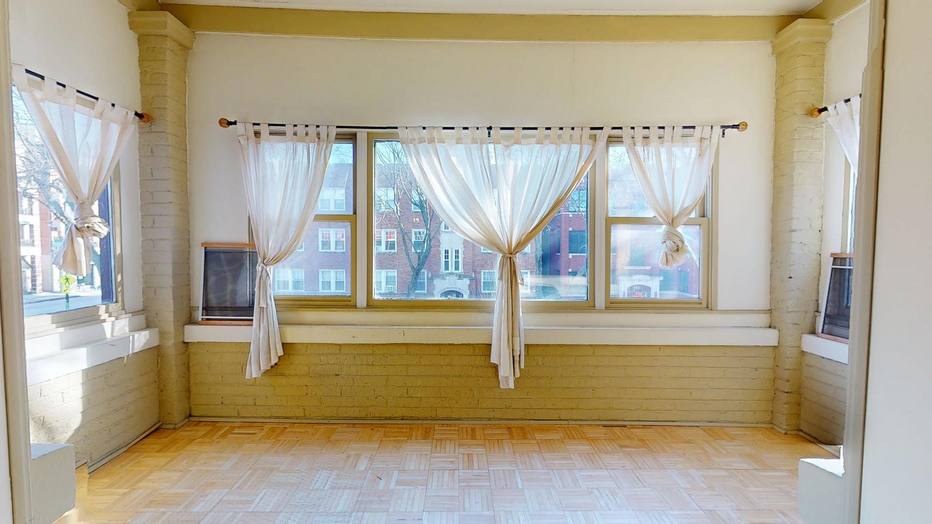 5132 N Wolcott Avenue