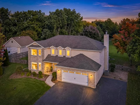 Photo of 4N563 Arrowhead Drive, St. Charles, IL 60175 (MLS # 12786883)