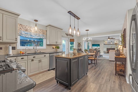 Tiny photo for 4N563 Arrowhead Drive, St. Charles, IL 60175 (MLS # 12786883)
