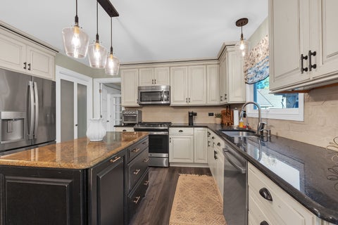 Tiny photo for 4N563 Arrowhead Drive, St. Charles, IL 60175 (MLS # 12786883)