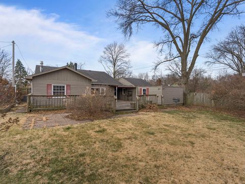 Tiny photo for 3658 15th Avenue Court, Moline, IL 61265 (MLS # 12600796)