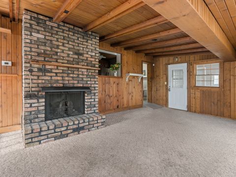 Tiny photo for 3658 15th Avenue Court, Moline, IL 61265 (MLS # 12600796)