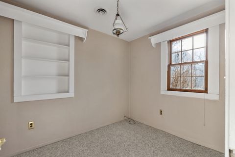 Tiny photo for 3658 15th Avenue Court, Moline, IL 61265 (MLS # 12600796)