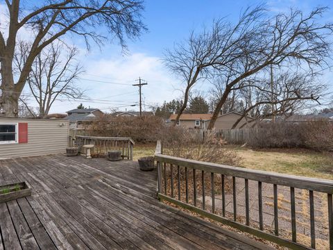 Tiny photo for 3658 15th Avenue Court, Moline, IL 61265 (MLS # 12600796)