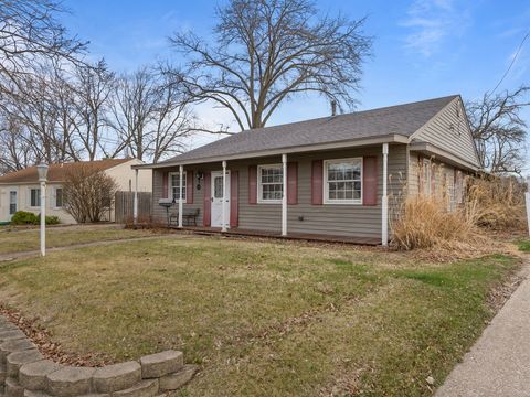 Tiny photo for 3658 15th Avenue Court, Moline, IL 61265 (MLS # 12600796)