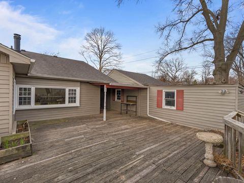 Tiny photo for 3658 15th Avenue Court, Moline, IL 61265 (MLS # 12600796)