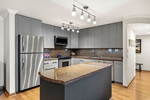 Tiny photo for 375 Plum Creek Drive #407, Wheeling, IL 60090 (MLS # 12620927)