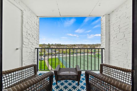 Tiny photo for 375 Plum Creek Drive #407, Wheeling, IL 60090 (MLS # 12620927)