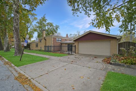 A home in Oak Lawn