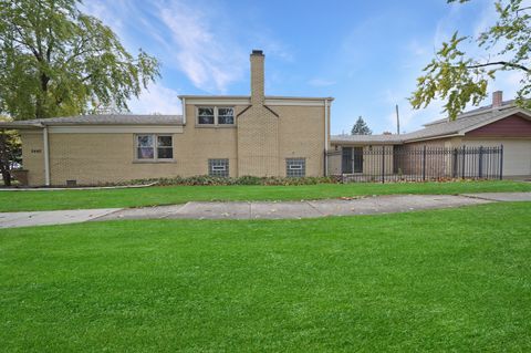 A home in Oak Lawn