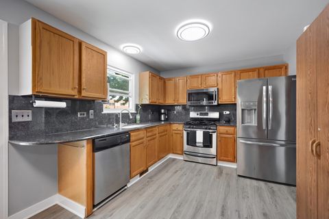 Tiny photo for 1312 Burke Lane, South Elgin, IL 60177 (MLS # 12679924)