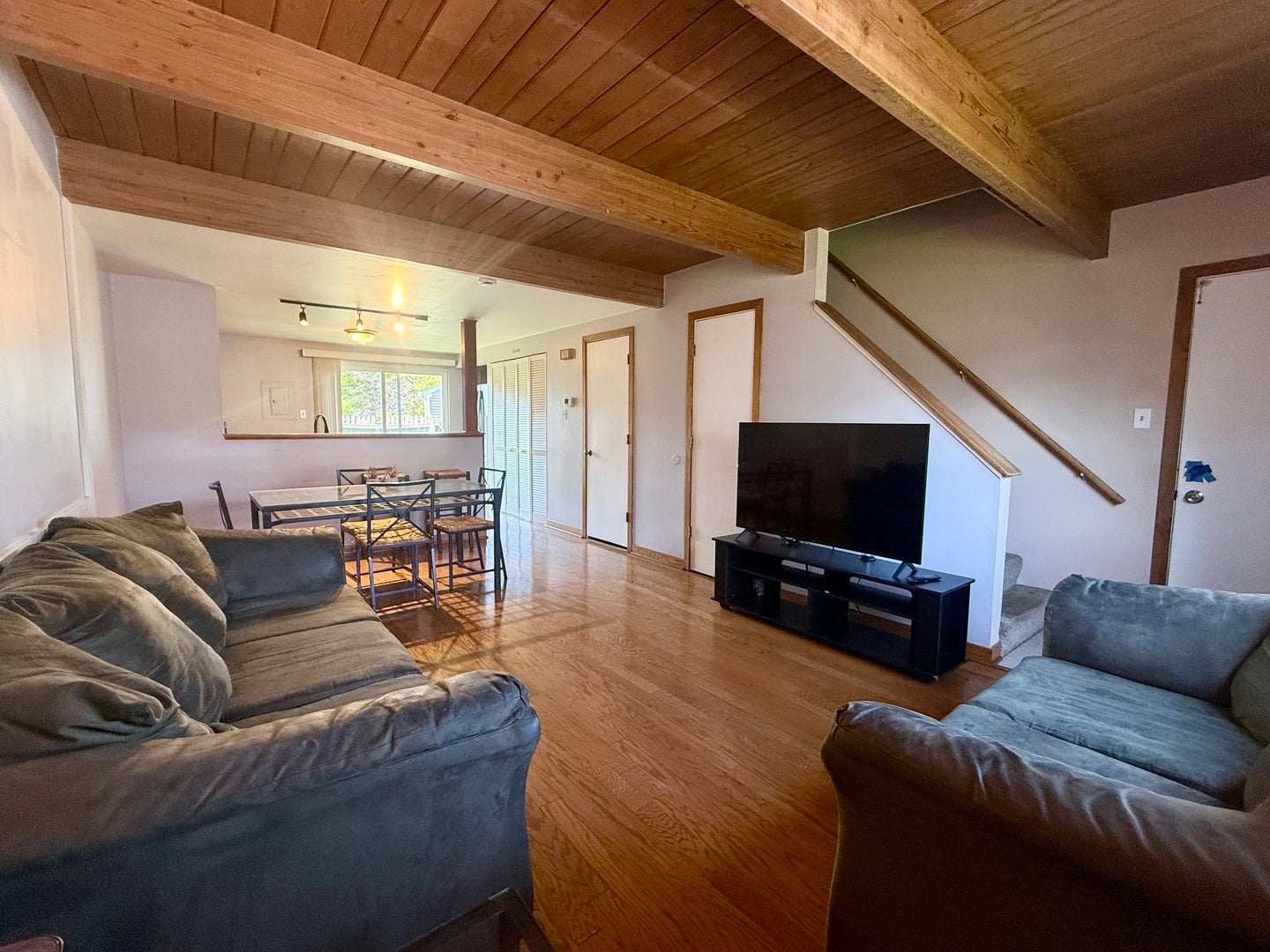 510 Meadow Hill Lane