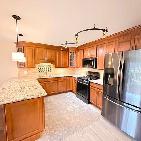 Tiny photo for 1575 Sandpebble Drive #104, Wheeling, IL 60090 (MLS # 12605853)