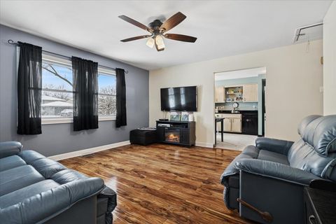 Tiny photo for 19545 116th Avenue #A, Mokena, IL 60448 (MLS # 12543887)