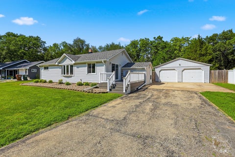Photo of 1925 W State Route 113, Kankakee, IL 60901 (MLS # 12698057)
