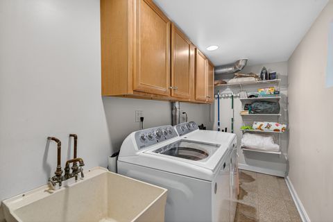 Tiny photo for 4538 N Malden Street, Chicago, IL 60640 (MLS # 12458168)