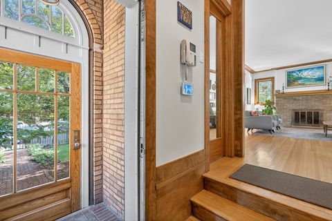 Tiny photo for 4538 N Malden Street, Chicago, IL 60640 (MLS # 12458168)