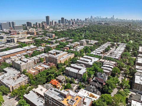 Tiny photo for 4538 N Malden Street, Chicago, IL 60640 (MLS # 12458168)