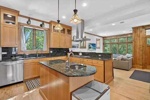 Tiny photo for 4538 N Malden Street, Chicago, IL 60640 (MLS # 12458168)