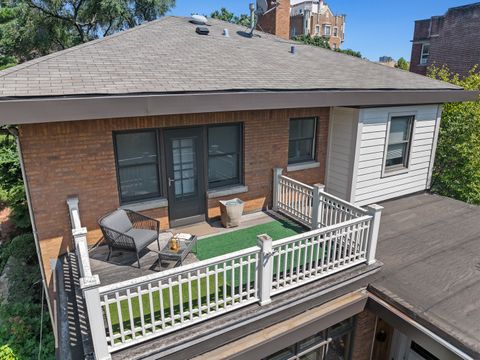Tiny photo for 4538 N Malden Street, Chicago, IL 60640 (MLS # 12458168)