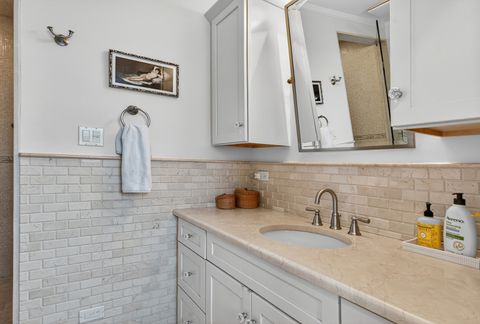 Tiny photo for 4538 N Malden Street, Chicago, IL 60640 (MLS # 12458168)