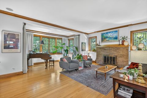 Tiny photo for 4538 N Malden Street, Chicago, IL 60640 (MLS # 12458168)