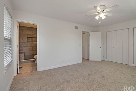 Tiny photo for 847 Essex Circle, Grayslake, IL 60030 (MLS # 12708114)