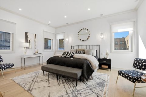 Tiny photo for 4844 N Hermitage Avenue, Chicago, IL 60640 (MLS # 12629882)