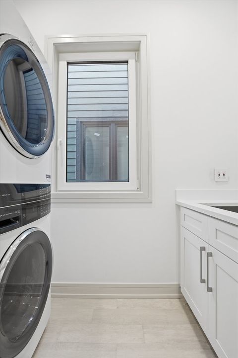 Tiny photo for 4844 N Hermitage Avenue, Chicago, IL 60640 (MLS # 12629882)