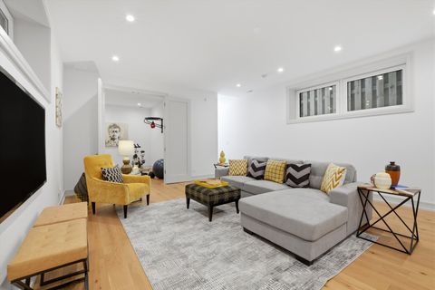 Tiny photo for 4844 N Hermitage Avenue, Chicago, IL 60640 (MLS # 12629882)