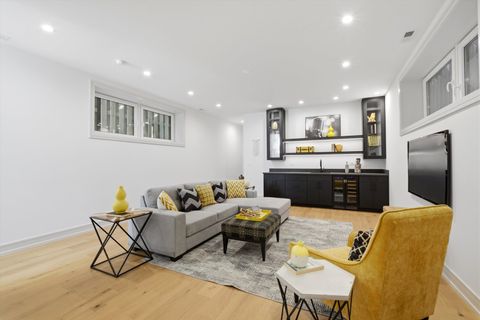 Tiny photo for 4844 N Hermitage Avenue, Chicago, IL 60640 (MLS # 12629882)