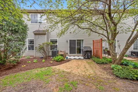 Tiny photo for 3315 Blue Ridge Drive, Carpentersville, IL 60110 (MLS # 12593474)