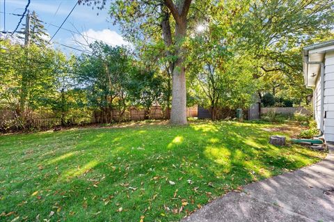 Tiny photo for 1219 S Western Avenue, Park Ridge, IL 60068 (MLS # 12501141)