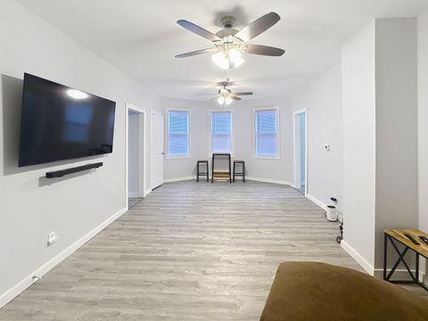 Tiny photo for 1518 W 2nd St Street, Davenport, IA 52802 (MLS # 100000298)