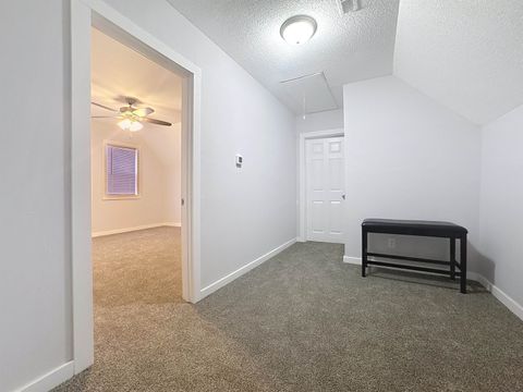 Tiny photo for 1518 W 2nd St Street, Davenport, IA 52802 (MLS # 100000298)