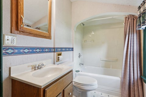 Tiny photo for 511 27th Avenue, Moline, IL 61265 (MLS # 12709428)