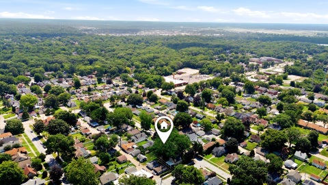 Tiny photo for 511 27th Avenue, Moline, IL 61265 (MLS # 12709428)