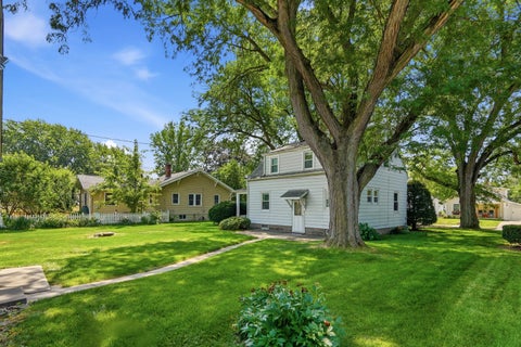 Tiny photo for 511 27th Avenue, Moline, IL 61265 (MLS # 12709428)