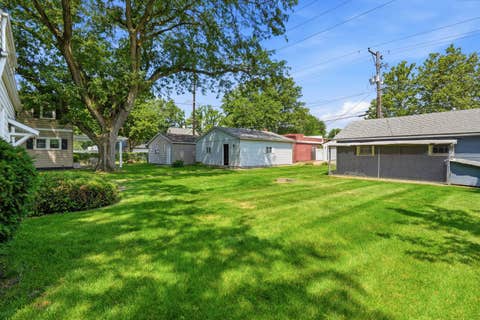 Tiny photo for 511 27th Avenue, Moline, IL 61265 (MLS # 12709428)